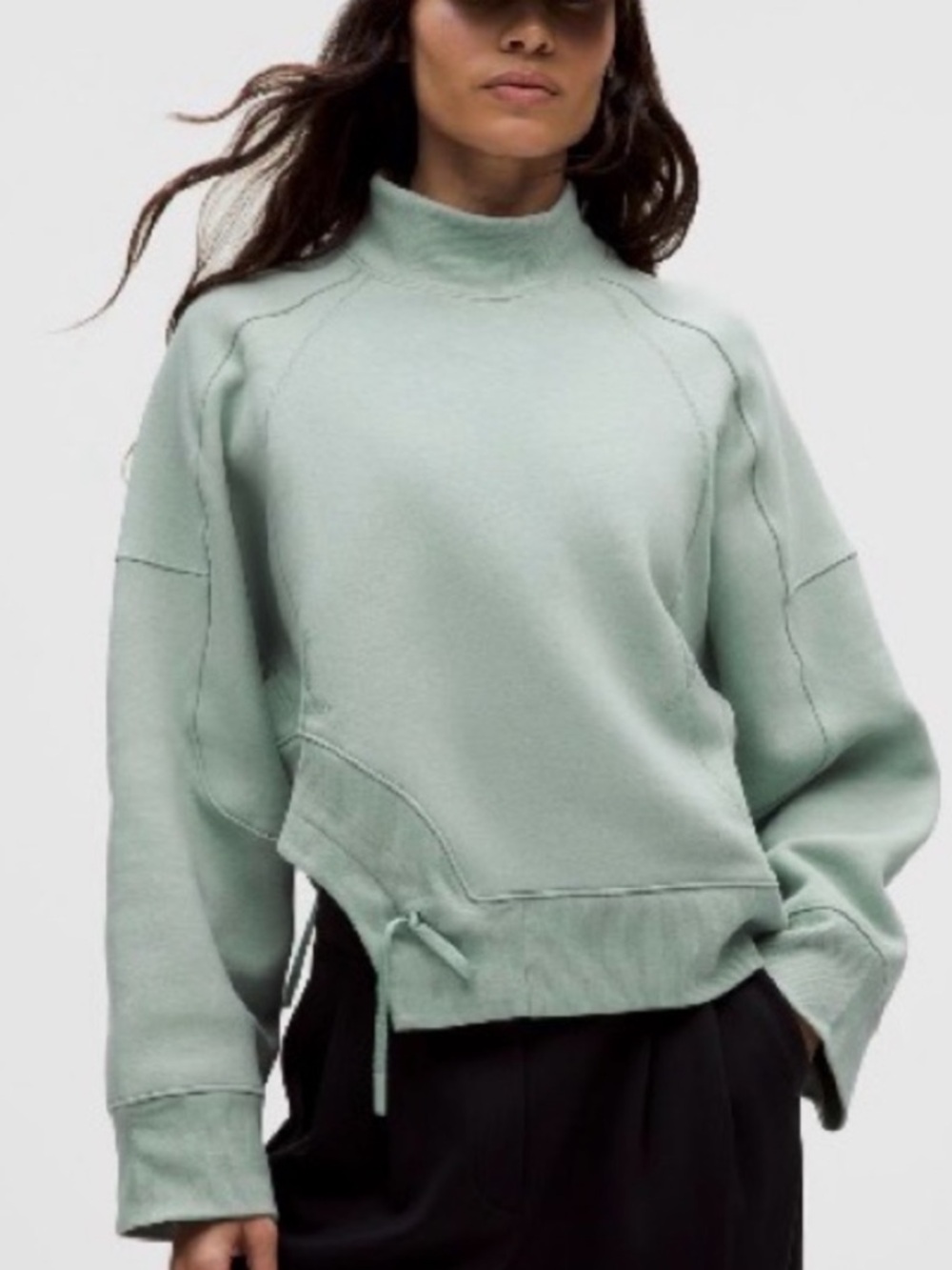 Lululemon Plush Fleece Curved
Hem Pullover silver blue small